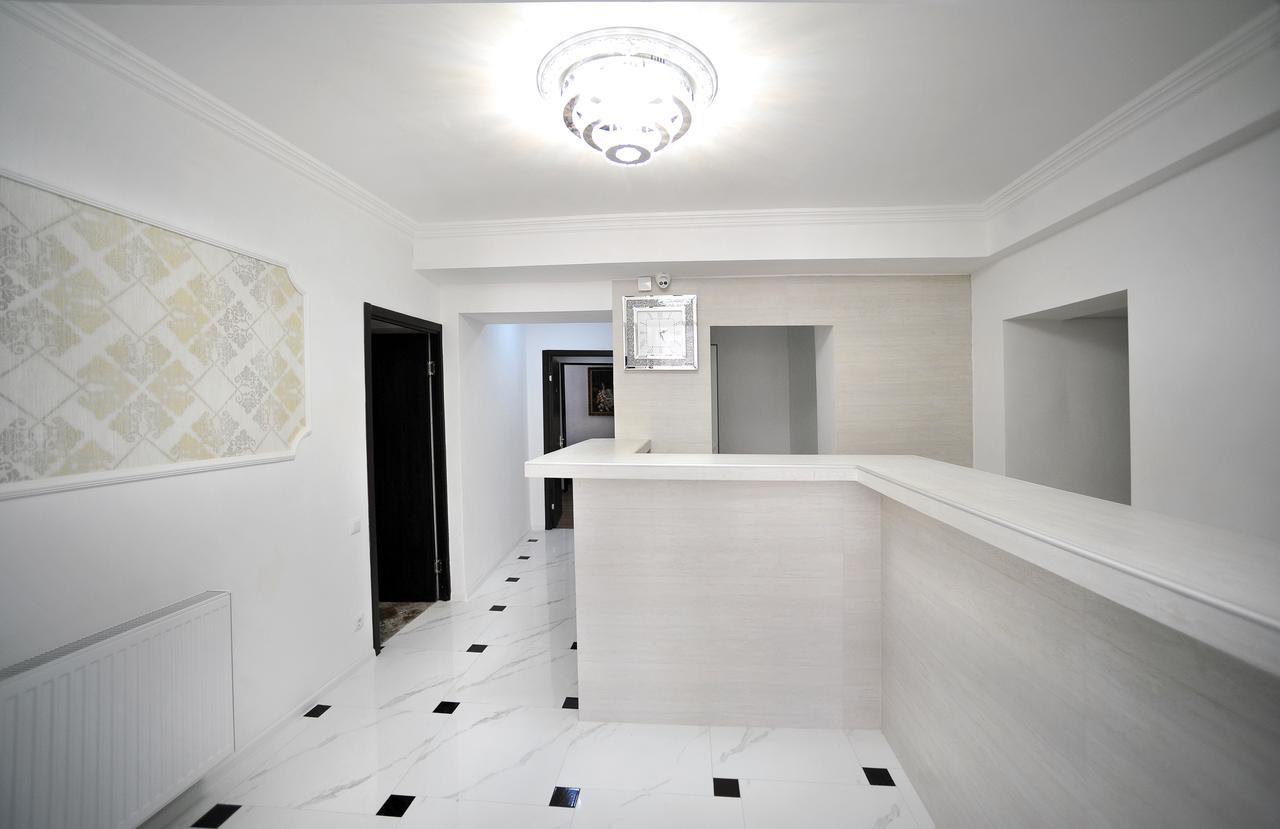 Rk City Hotel Тбилиси Екстериор снимка