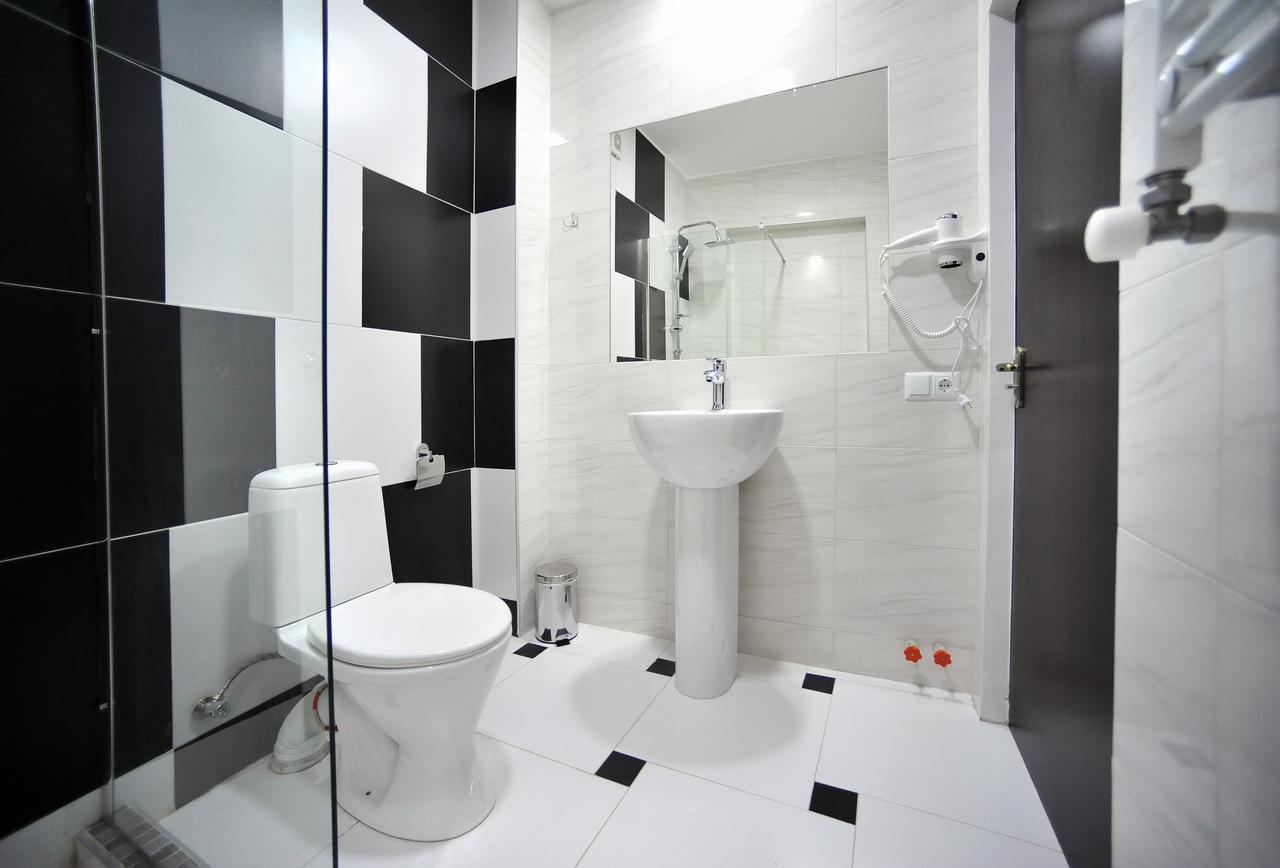 Rk City Hotel Тбилиси Екстериор снимка