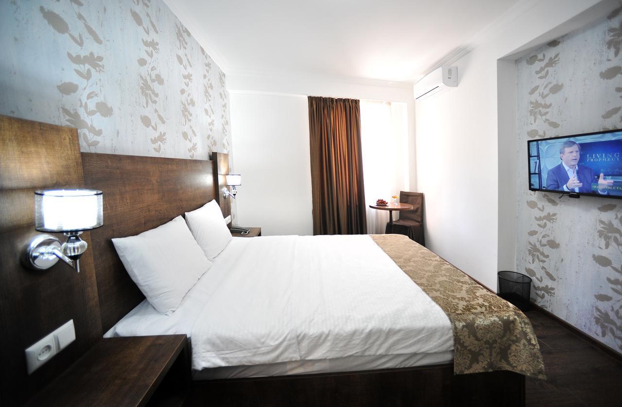 Rk City Hotel Тбилиси Екстериор снимка