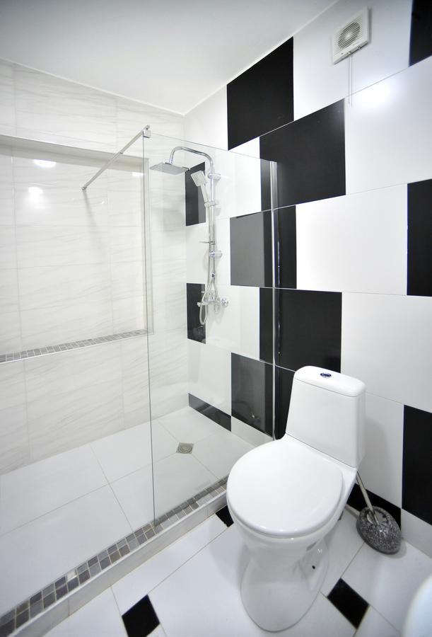 Rk City Hotel Тбилиси Екстериор снимка